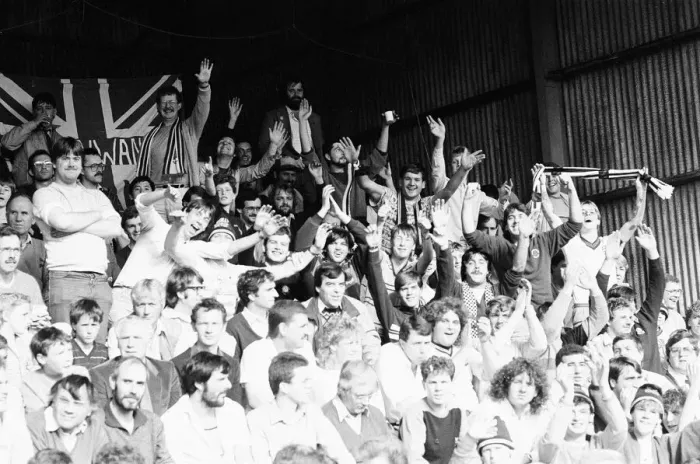 Framed Print : Reading 1-0 Bolton, league division three match at Elm Park, Saturday 5th October 1985 Framed Print : Reading 1-0 Bolton, league division three match at Elm Park, Saturday 5th October 1985
