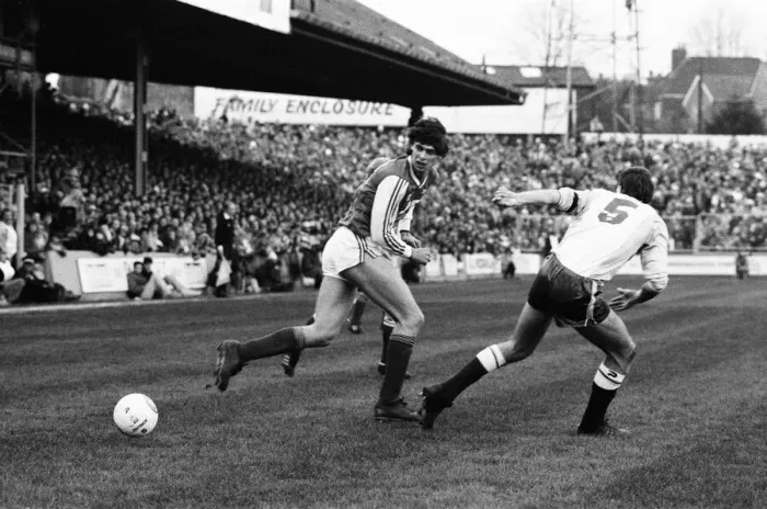 Framed Print : Reading 1-3 Arsenal, FA Cup third round match at Elm Park, Saturday 10th January 1987 Framed Print : Reading 1-3 Arsenal, FA Cup third round match at Elm Park, Saturday 10th January 1987