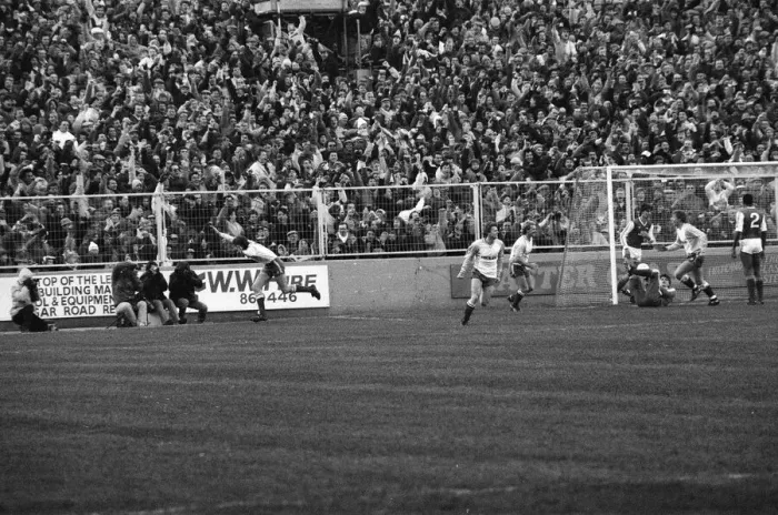 Framed Print : Reading 1-3 Arsenal, FA Cup third round match at Elm Park, Saturday 10th January 1987