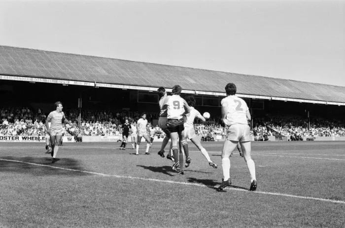 Framed Print : Reading 2-1 Walsall, league match at Elm Park, Saturday 7th September 1985 Framed Print : Reading 2-1 Walsall, league match at Elm Park, Saturday 7th September 1985