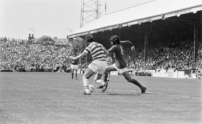 Framed Print : Reading 2-3 Manchester United, Watney Cup match at Elm Park, Saturday 1st August 1970 Framed Print : Reading 2-3 Manchester United, Watney Cup match at Elm Park, Saturday 1st August 1970