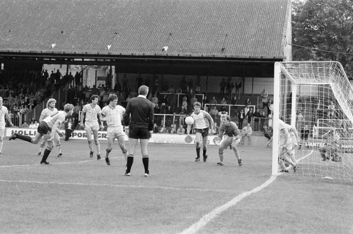 Framed Print : Reading 3-2 Bristol Rovers, league match at Elm Park, Monday 26th August 1985