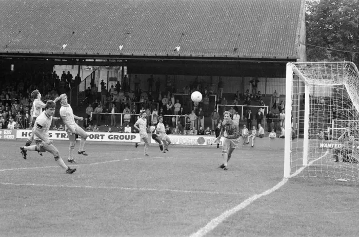 Framed Print : Reading 3-2 Bristol Rovers, league match at Elm Park, Monday 26th August 1985 Framed Print : Reading 3-2 Bristol Rovers, league match at Elm Park, Monday 26th August 1985