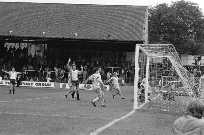 Framed Print : Reading 3-2 Bristol Rovers, league match at Elm Park, Monday 26th August 1985 Framed Print : Reading 3-2 Bristol Rovers, league match at Elm Park, Monday 26th August 1985