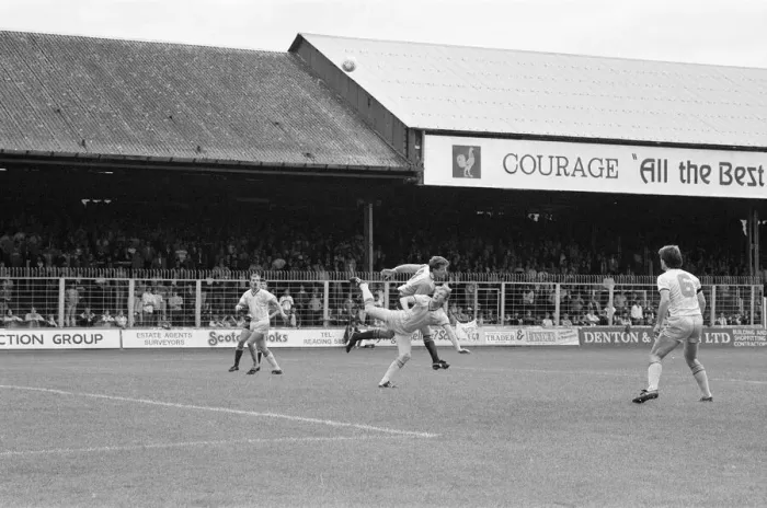 Framed Print : Reading 3-2 Bristol Rovers, league match at Elm Park, Monday 26th August 1985