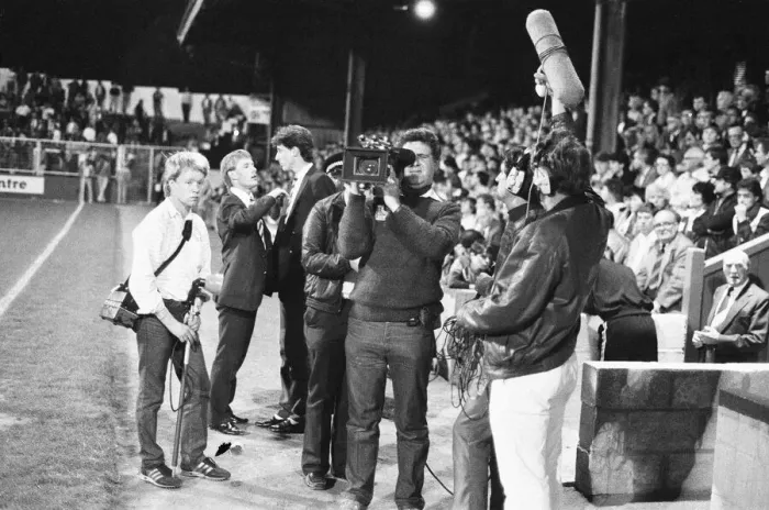 Framed Print : Reading 4-2 Chesterfield, Division Three match at Elm Park, Wednesday 2nd October 1985 Framed Print : Reading 4-2 Chesterfield, Division Three match at Elm Park, Wednesday 2nd October 1985