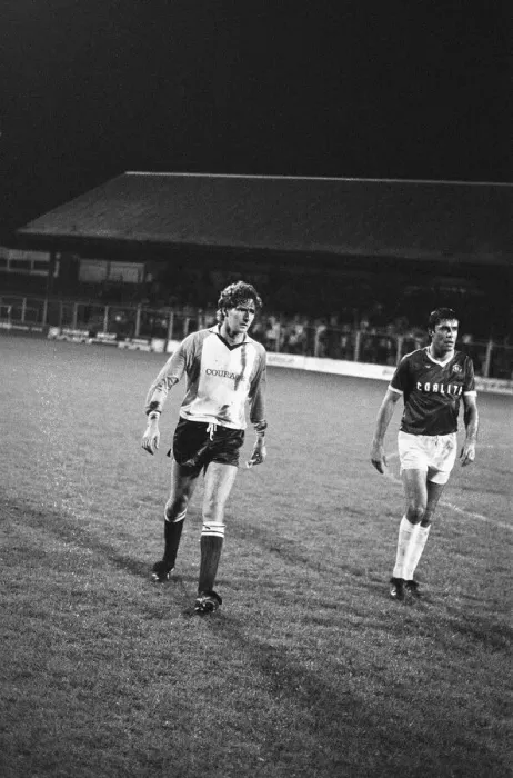 Framed Print : Reading 4-2 Chesterfield, Division Three match at Elm Park, Wednesday 2nd October 1985 Framed Print : Reading 4-2 Chesterfield, Division Three match at Elm Park, Wednesday 2nd October 1985