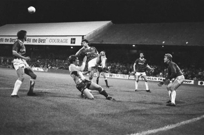 Framed Print : Reading 4-2 Chesterfield, Division Three match at Elm Park, Wednesday 2nd October 1985 Framed Print : Reading 4-2 Chesterfield, Division Three match at Elm Park, Wednesday 2nd October 1985