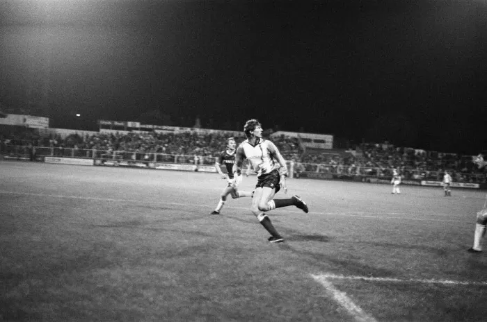 Framed Print : Reading 4-2 Chesterfield, Division Three match at Elm Park, Wednesday 2nd October 1985 Framed Print : Reading 4-2 Chesterfield, Division Three match at Elm Park, Wednesday 2nd October 1985