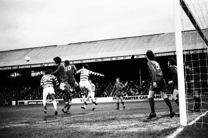 Framed Print : Reading 5-0 Tranmere Rovers, League Division Four match at Elm Park Framed Print : Reading 5-0 Tranmere Rovers, League Division Four match at Elm Park