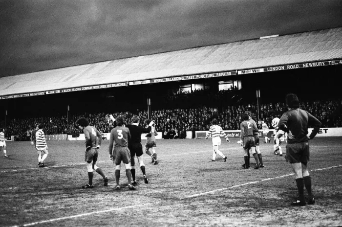 Framed Print : Reading 5-0 Tranmere Rovers, League Division Four match at Elm Park Framed Print : Reading 5-0 Tranmere Rovers, League Division Four match at Elm Park