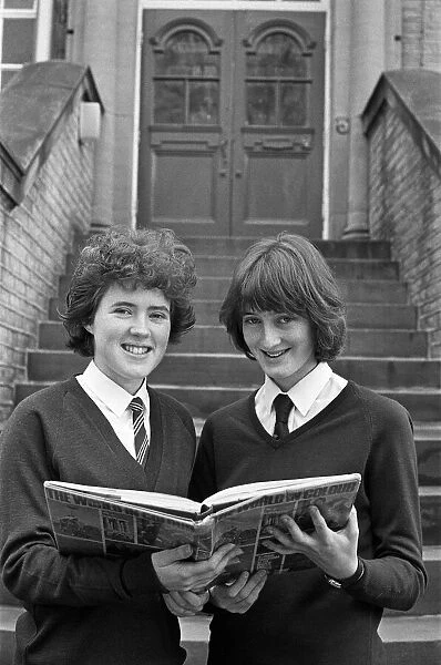 Reading up on their faraway destinations are Caroline Normanton (left) and Joanne Sharp