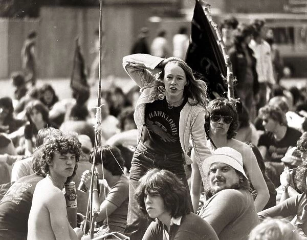 Reading Festival - August 1980 spectators at the Reading Rock Festival