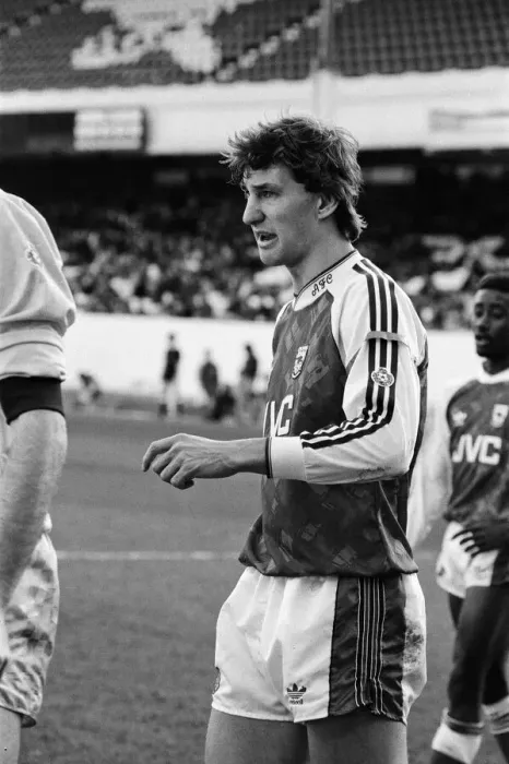 Framed Print : Reading Reserves v Arsenal Reserves held at Highbury. Tony Adams. 16th February 1991 Framed Print : Reading Reserves v Arsenal Reserves held at Highbury. Tony Adams. 16th February 1991