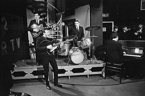 Ready Steady Go - Teenage TV pop music and dancing show on ATV TV from 1963-1966