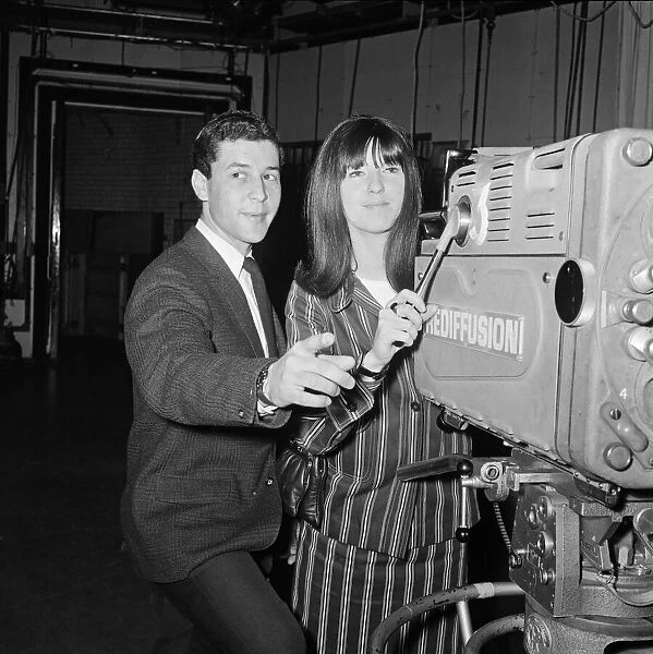 Ready Steady Go - Teenage TV pop music and dancing show on ATV TV from 1963-1966