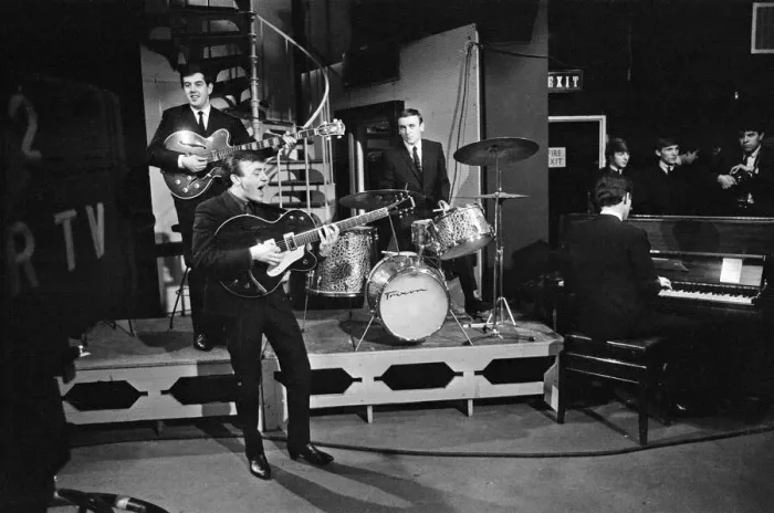 Framed Print : Ready Steady Go - Teenage TV pop music and dancing show on ATV TV from 1963-1966