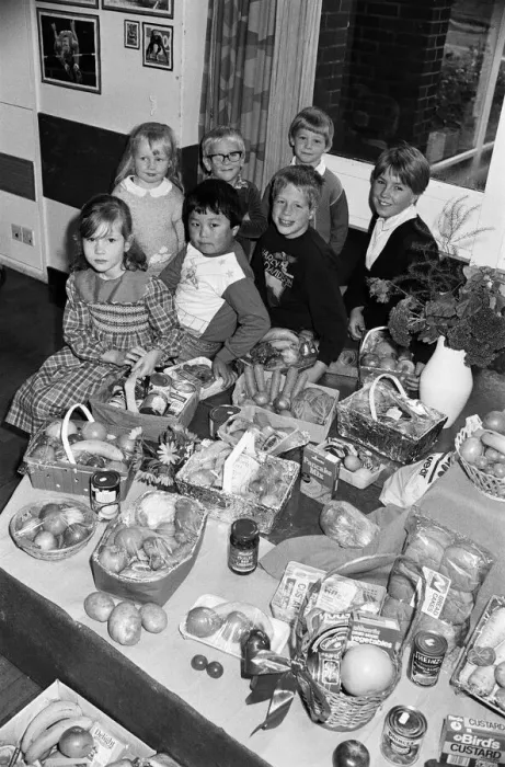 Framed Print : Reaping the harvest... pupils from Meltham Junior, Infant Framed Print : Reaping the harvest... pupils from Meltham Junior, Infant
