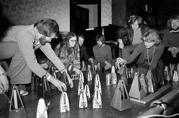 A recital for 100 metronomes staged in a London rehearsal room April 1975 75-1720-004