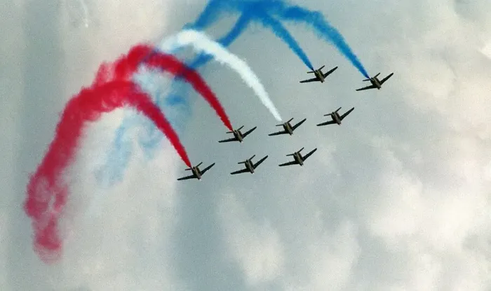 Framed Print : The Red Arrows at Cosford Air Show Framed Print : The Red Arrows at Cosford Air Show