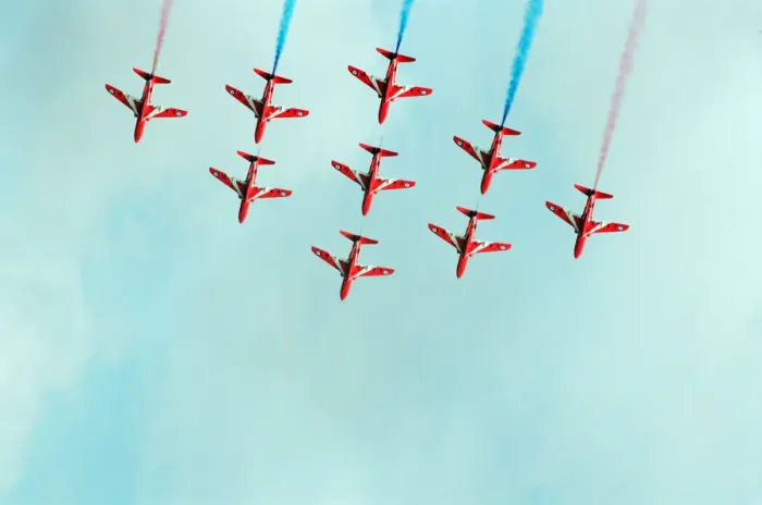 Framed Print : The Red Arrows, RAF Aerobatic Team, performing at the 1993 500 CC British Motorcycle Framed Print : The Red Arrows, RAF Aerobatic Team, performing at the 1993 500 CC British Motorcycle