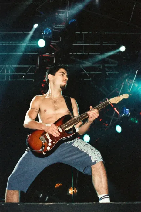 Framed Print : Red Hot Chili Peppers headline Reading Festival. Dave Navarro. 29th August 1994 Framed Print : Red Hot Chili Peppers headline Reading Festival. Dave Navarro. 29th August 1994