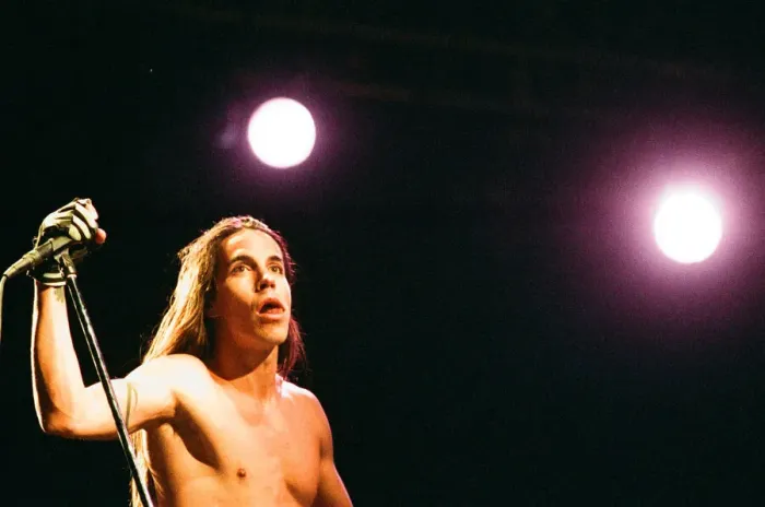 Framed Print : Red Hot Chili Peppers headline Reading Festival. Anthony Kiedis. 29th August 1994 Framed Print : Red Hot Chili Peppers headline Reading Festival. Anthony Kiedis. 29th August 1994
