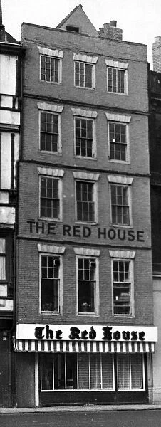 The Red House, Quayside. December 1964