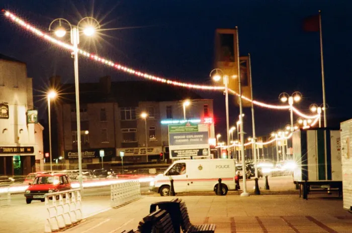 Framed Print : Redcar Esplanade, 17th August 1994. To mark the official opening of Phase 2 of
