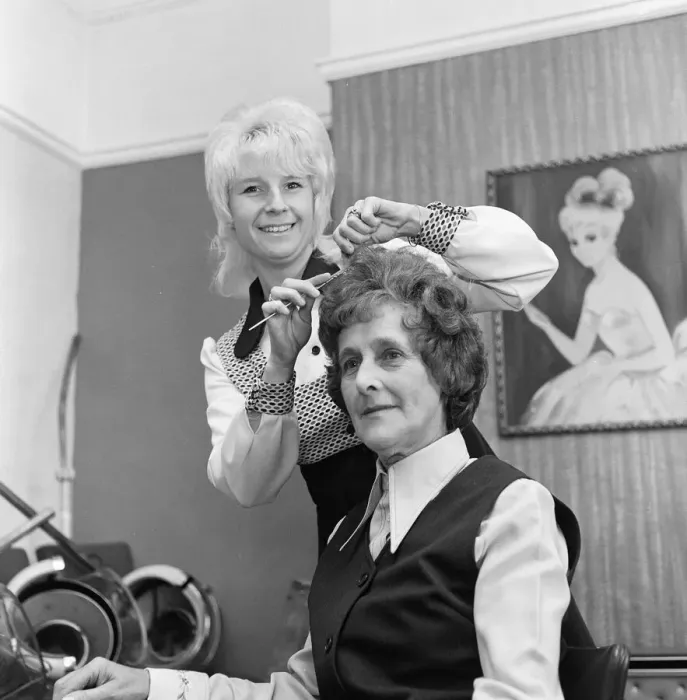 Framed Print : Redcar Hairdressers, North Yorkshire, England, Circa 1975 Framed Print : Redcar Hairdressers, North Yorkshire, England, Circa 1975