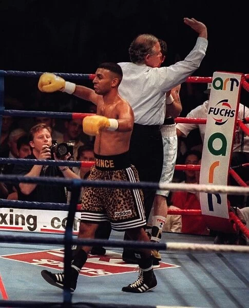 The Referee stops the fight between Prince Naseem Hamed