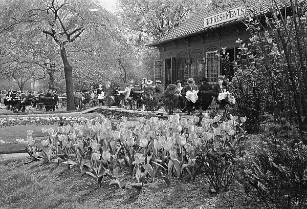The Refreshments Cafe in Victoria Gardens Charing Cross Circa 1939