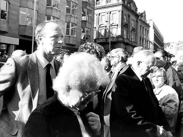 Republic of Ireland manager Jack Charlton with his Mother Cissie Charlton in October 1988
