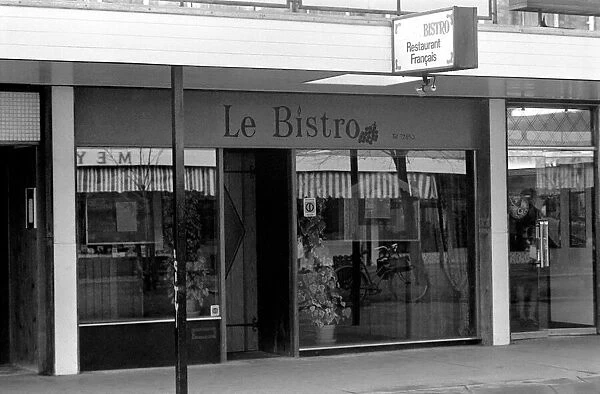 Restaurant Le Bistro, Le Bistro also the Vineyards. January 1975 75-00317-006