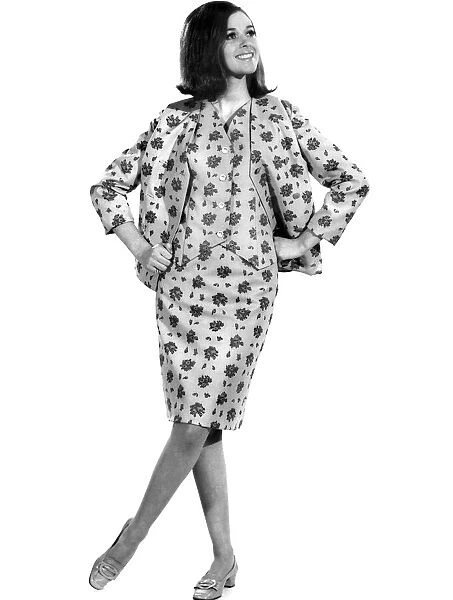 Reveille Fashion. Elaine Mitchell. March 1967 P006305