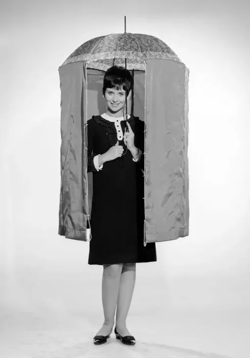 Framed Print : Reveille Fashion Feature Reveille model Ann Cave seen here modelling the pull down