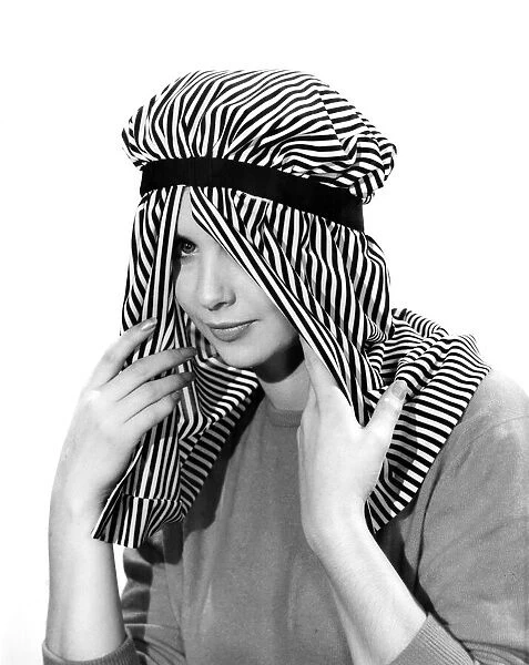 Reveille Fashions 1961: Ann Cave. December 1961 P006854