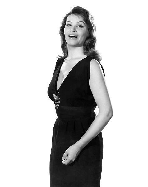 Reveille Fashions 1961: Yvonne Buckingham. December 1961 P006853