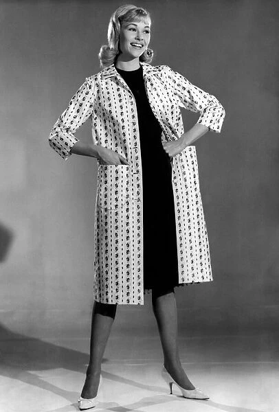 Reveille fashions 1962: Jo Waring modelling a motif printed summer coat