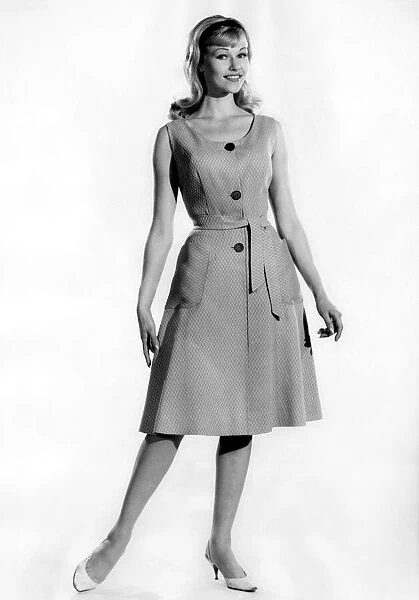 Reveille Fashions 1963: Jo Warring. January 1963 P006795