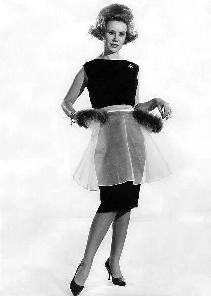 Reveille Fashions 1963: Rita Royce. December 1963 P007627