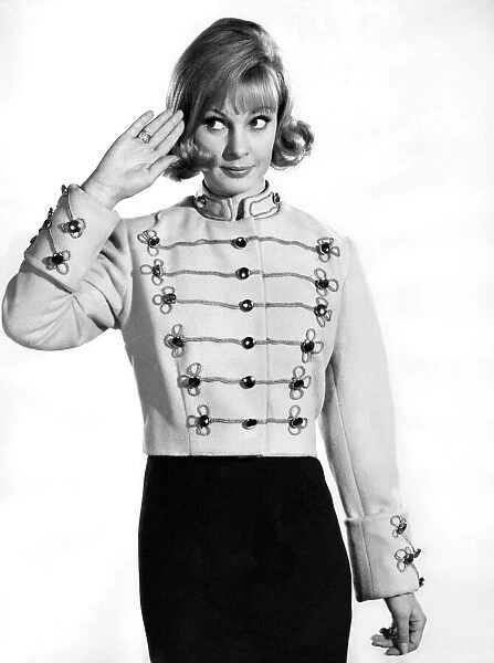 Reveille Fashions 1964: Dawn Chapman. March 1964 P006814
