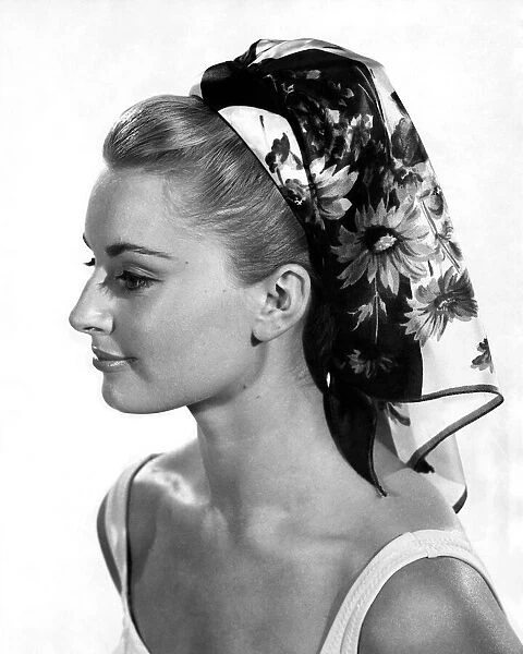 Reveille Fashions 1964: Margaret Lorraine. July 1964 P007589