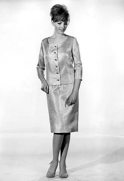 Reveille Fashions 1965: Vivienne Cornwall. January 1965 P006842