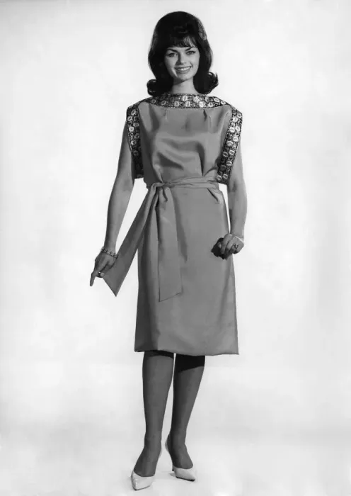 Framed Print : Reveille Fashions. Alice Moyens. July 1961 P008776 Framed Print : Reveille Fashions. Alice Moyens. July 1961 P008776