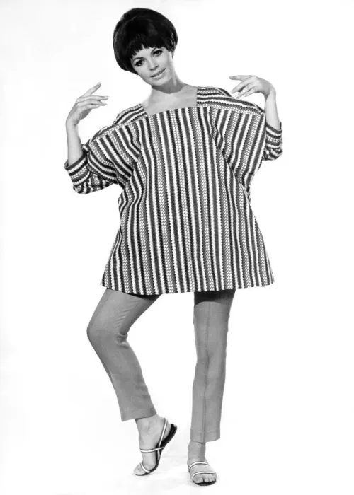 Framed Print : Reveille Fashions: Carol Chilves modelling smock top. August 1967 P006706 Framed Print : Reveille Fashions: Carol Chilves modelling smock top. August 1967 P006706