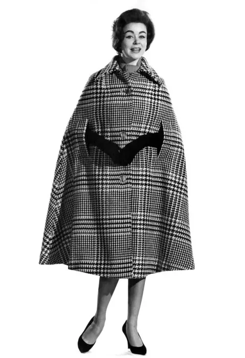 Framed Print : Reveille Fashions. Jackey Jackson. December 1960 P009017 Framed Print : Reveille Fashions. Jackey Jackson. December 1960 P009017