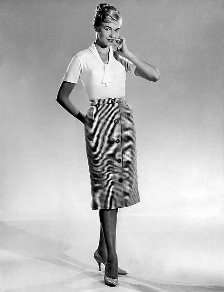 Reveille Fashions: Jo Waring. October 1959 P006983