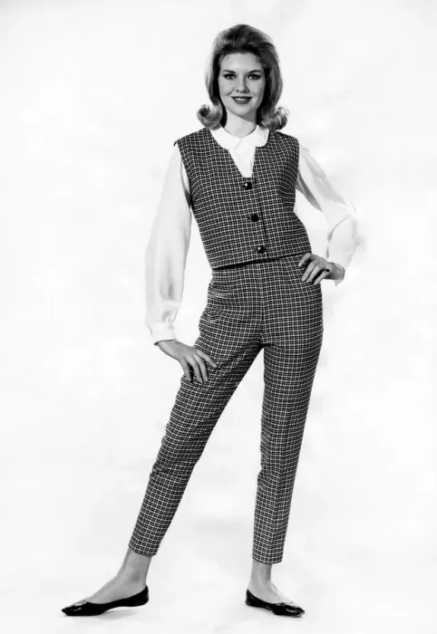 Framed Print : Reveille Fashions: Maureen. January 1964 P009442 Framed Print : Reveille Fashions: Maureen. January 1964 P009442