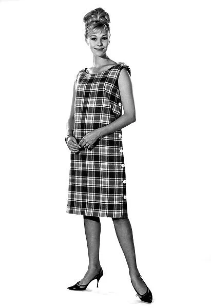Reveille Fashions. November 1963 P007647